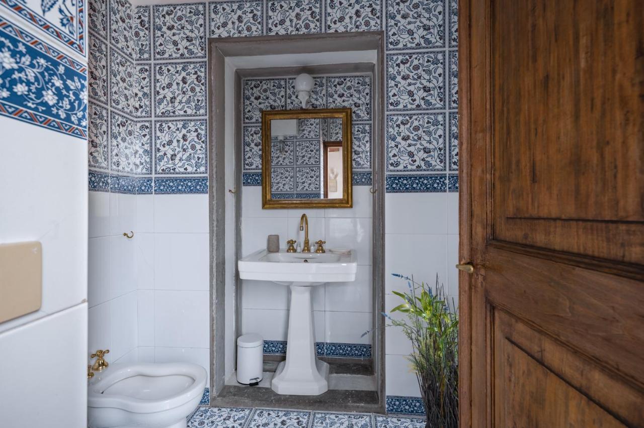 Via Lamberti, 3 - Florence Charming Apartments - Charming And Historic 5Th-Floor Attic Apartment With Elevator In A Building At The Heart Of Vibrant Florence, Just A 2-Minute Walk From All Attractions المظهر الخارجي الصورة